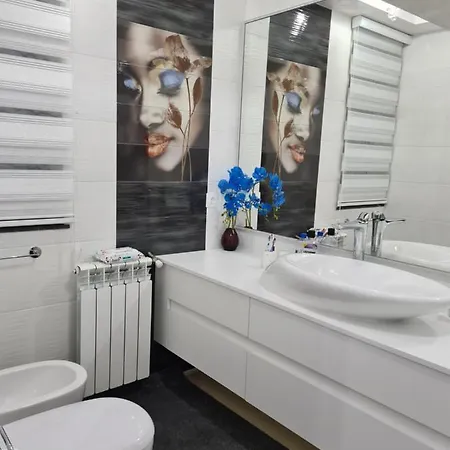 Luxury Mamaia Nord דירה *